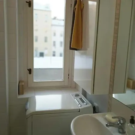 Charming 2 Bd Vinohrady *