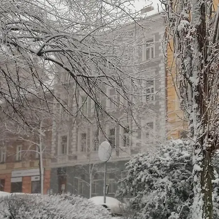 Charming 2 Bd Vinohrady *