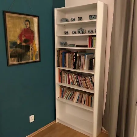 Charming 2 Bd Vinohrady Apartment